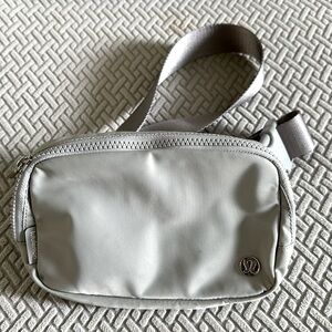 Lululemon Fanny pack like new